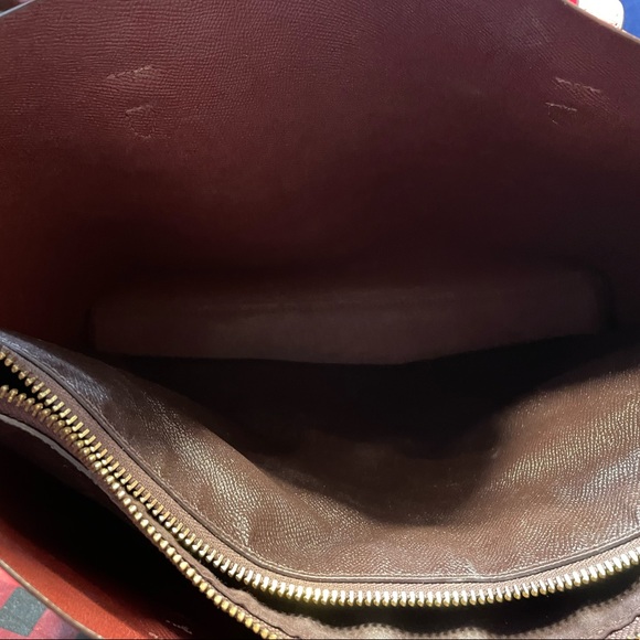 Coach Molly Tote and matching wallet - Picture 10 of 16